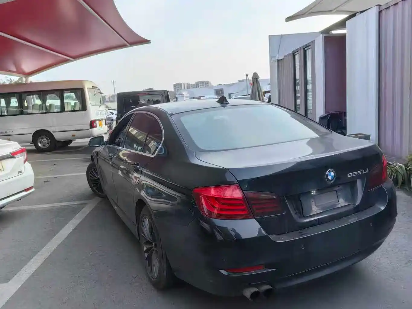 BMW 5 Series 2014 525Li Leading фото 8