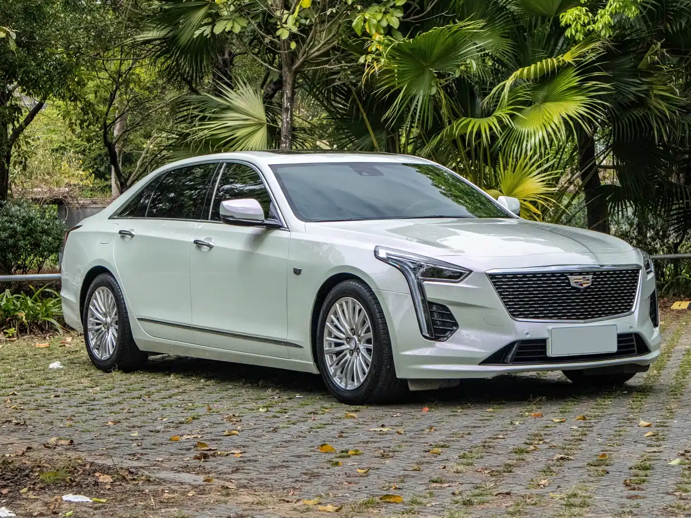 CADILLAC CT6