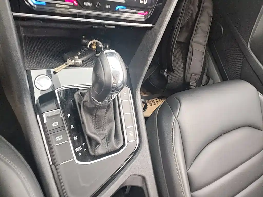Volkswagen Tharu, миниатюра 14