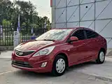 Photo 1 - Hyundai Verna