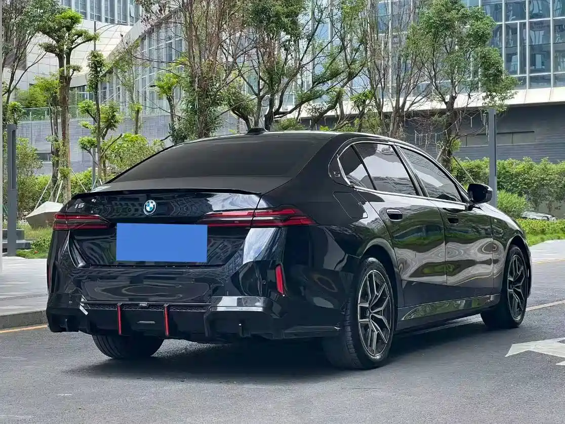 BMW i5 2025 eDrive 40L M Sport Package фото 9