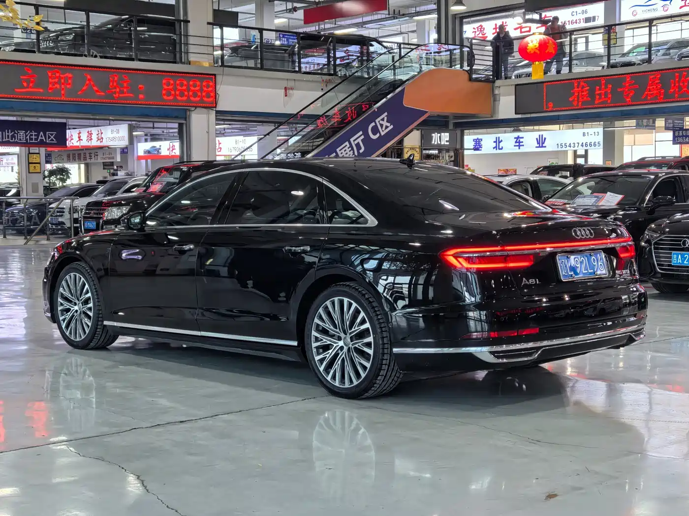 Audi A8 2019 Facelift Plus A8L 55 TFSI quattro Luxury фото 7