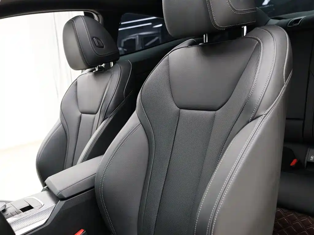 BMW 4 Series 2023 425i M Sport Shadowline Package фото 3
