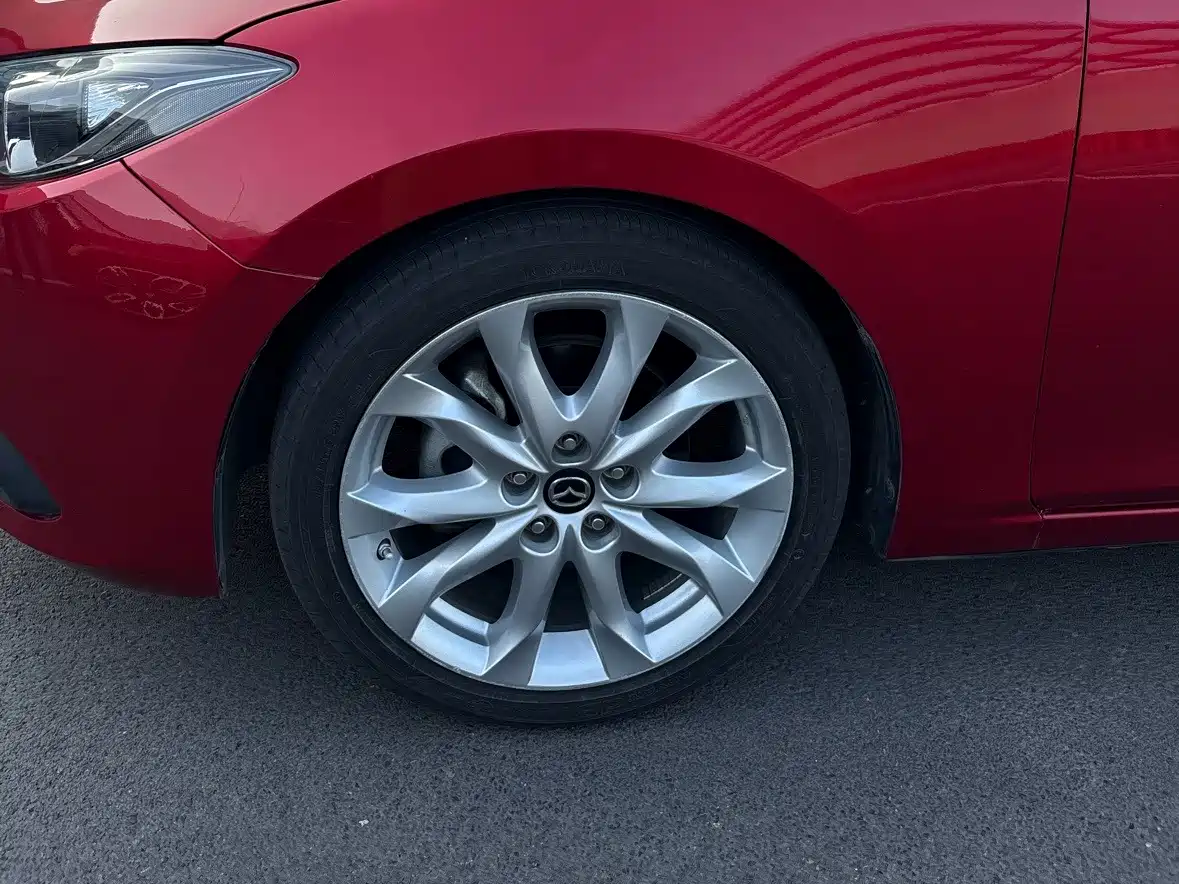Фото 7 - Mazda Mazda 3