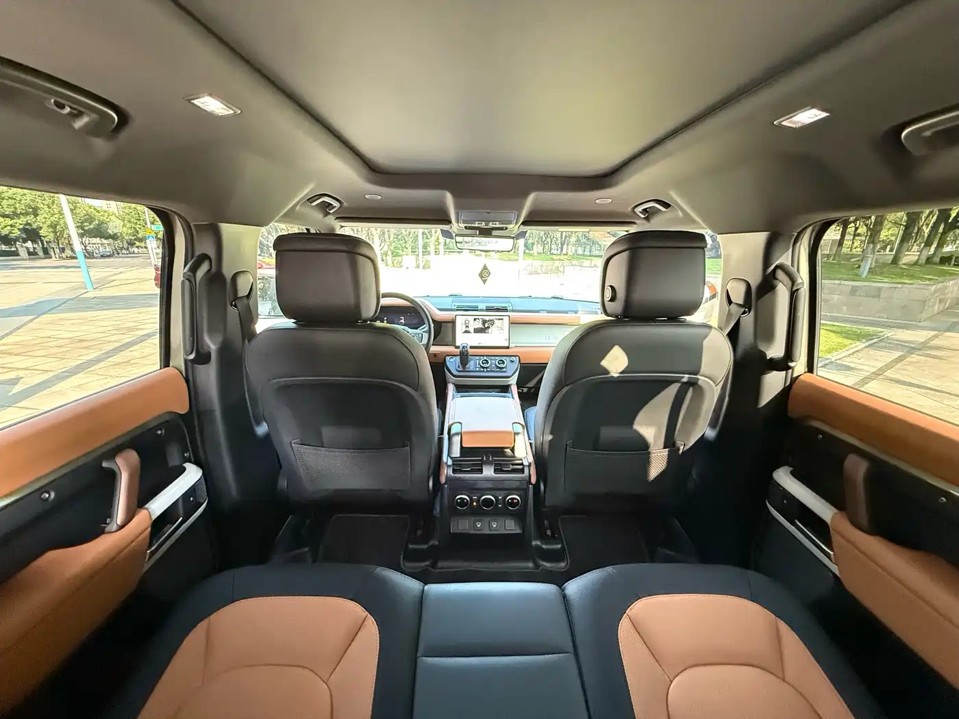 Land Rover Defender 2024 110 3.0T P400 X-DYNAMIC HSE фото 10