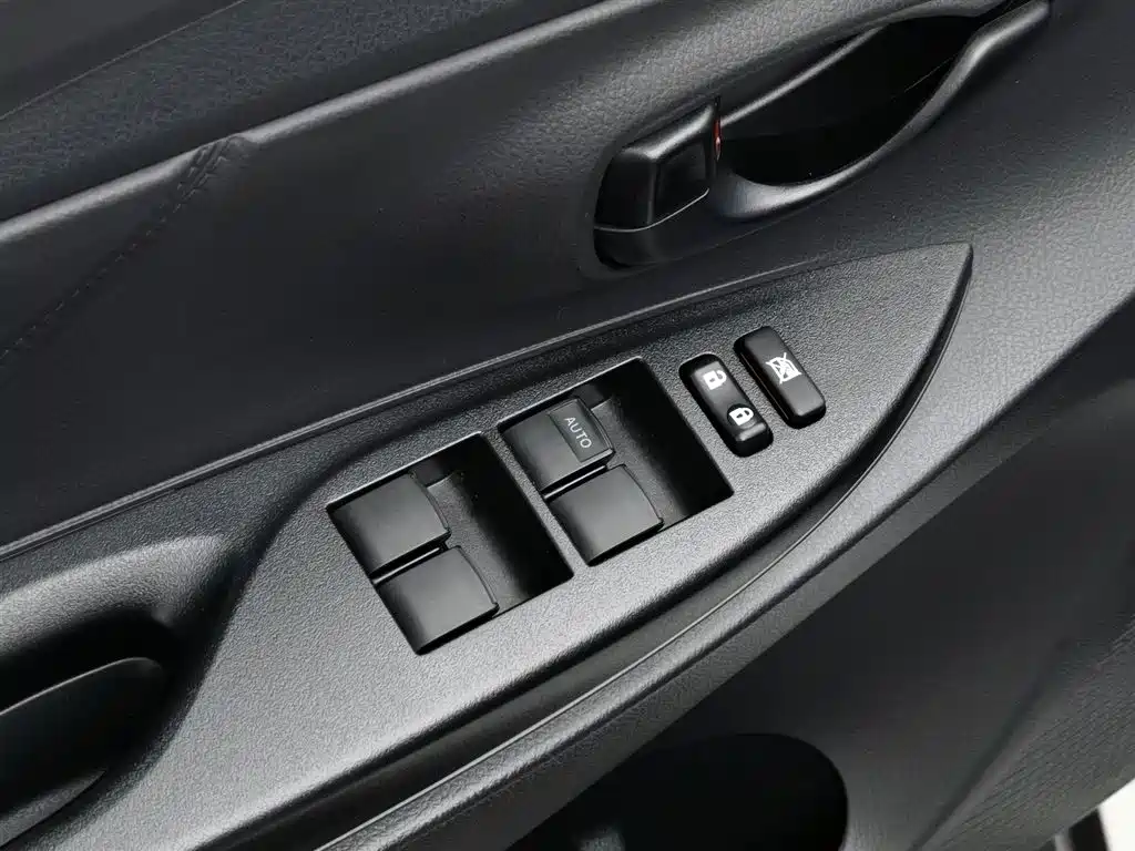 Toyota YARiS L Zhi Xuan 2020 Zhi Xuan X 1.5L CVT Leading фото 9