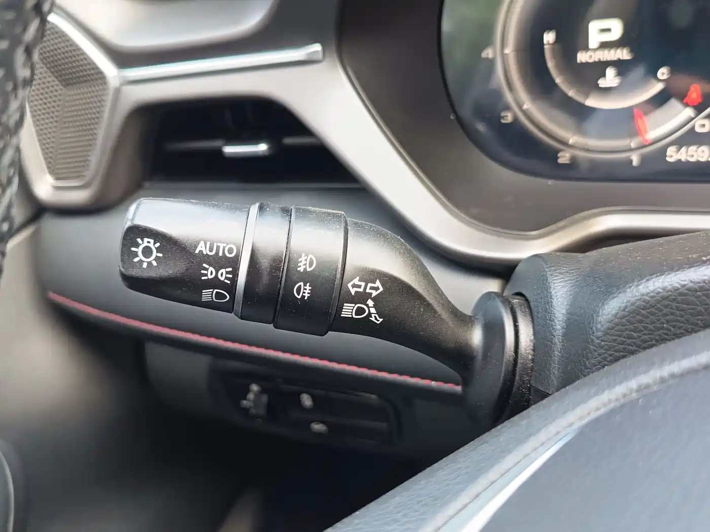 GAC Trumpchi Trumpchi GS4 2020 270T Automatic Smart Connect Tech Version фото 17
