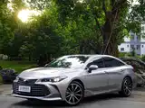Фото 1 - Toyota Avalon