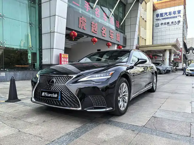 Lexus LS 2021 500h Luxury Edition