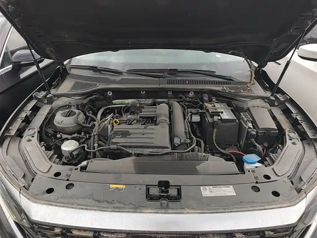 Volkswagen Passat 2022 280TSI Business Edition фото 17