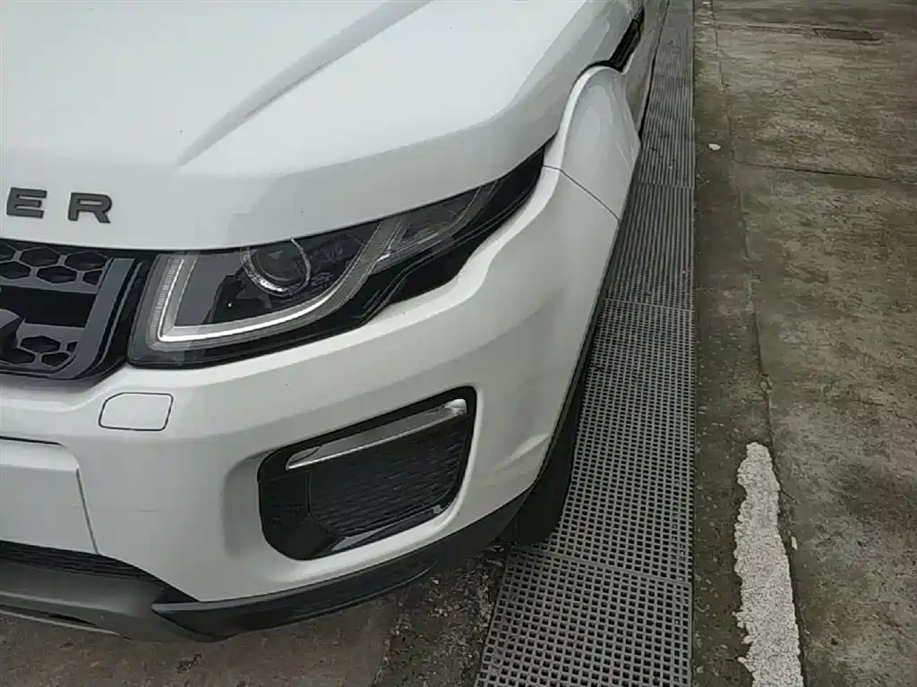 Land Rover Range Rover Evoque 2018 240PS PURE Trend фото 24
