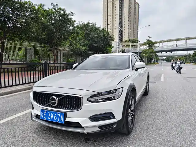 volvo v90