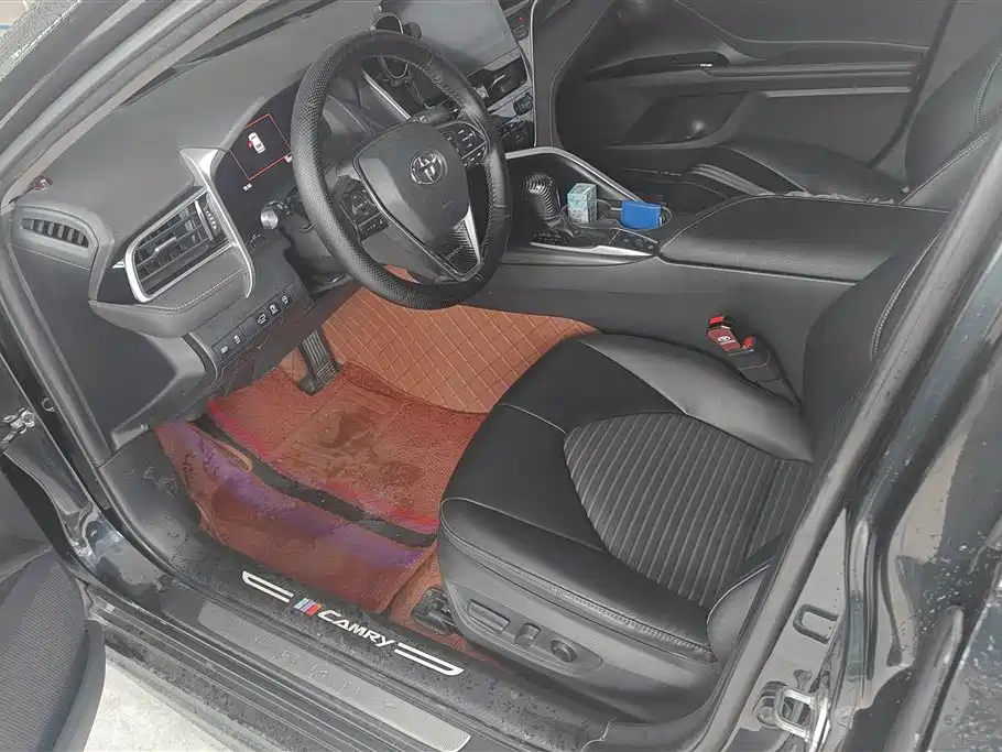 Toyota Camry 2022 2.5S Knight Edition фото 9