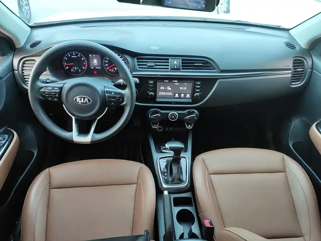 Kia KX CROSS 2018 2017 1.4L AT GLS
