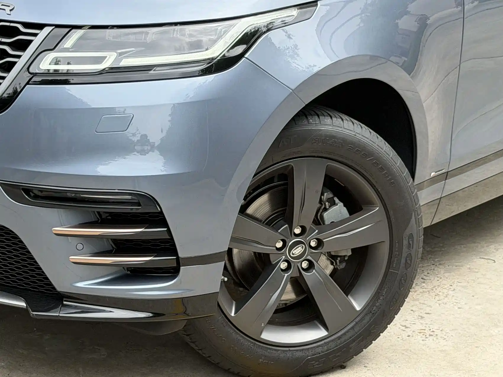 Фото 15 - Land Rover Range Rover Velar