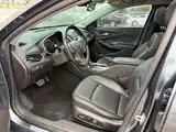 Photo 7 - Chevrolet Malibu XL