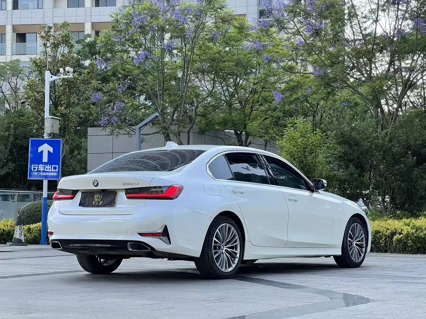 BMW 3 Series 2020 325Li Launch Edition фото 4