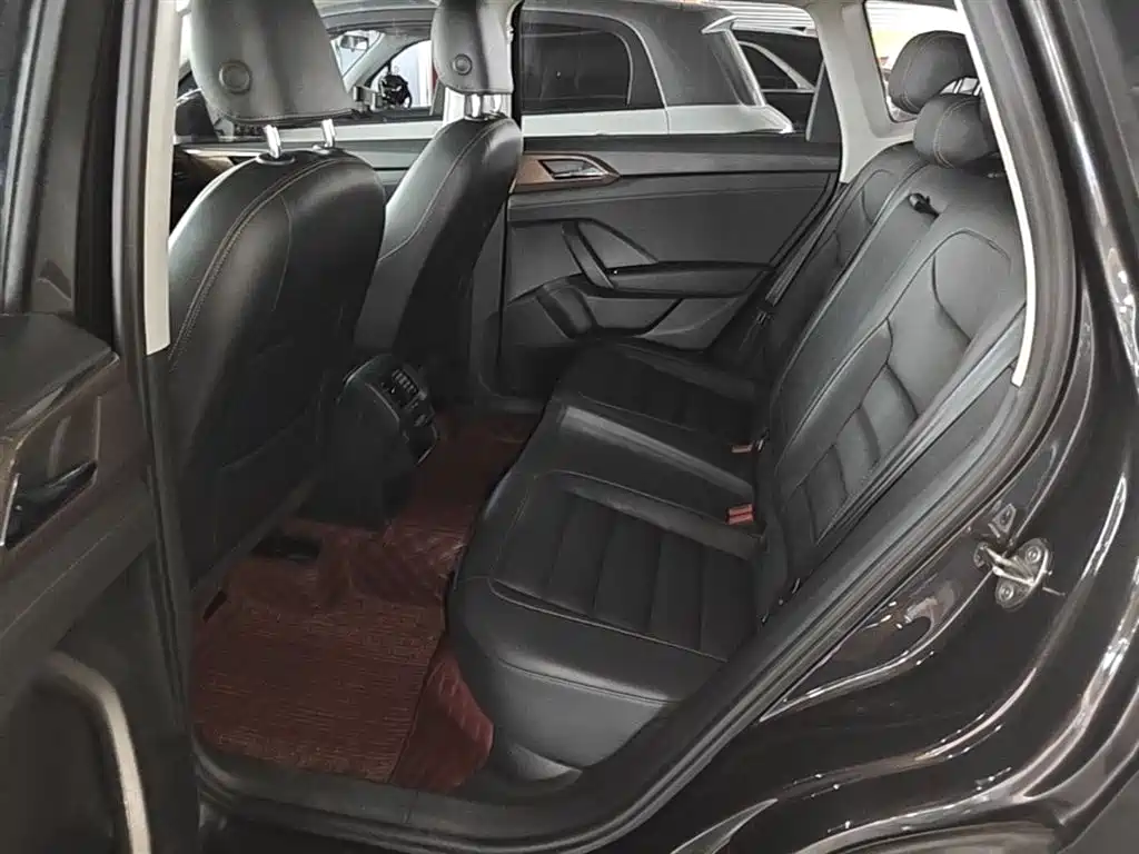Volkswagen Tharu 2020 280TSI 2WD Comfort Edition China VI фото 17