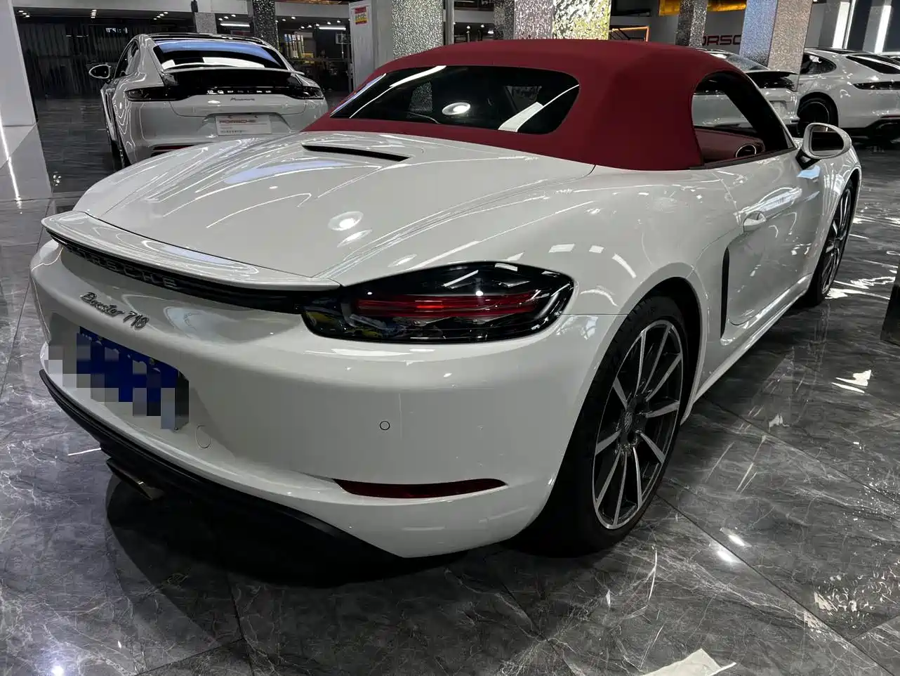 Porsche 718 2023 Boxster Style Edition 2.0T фото 16