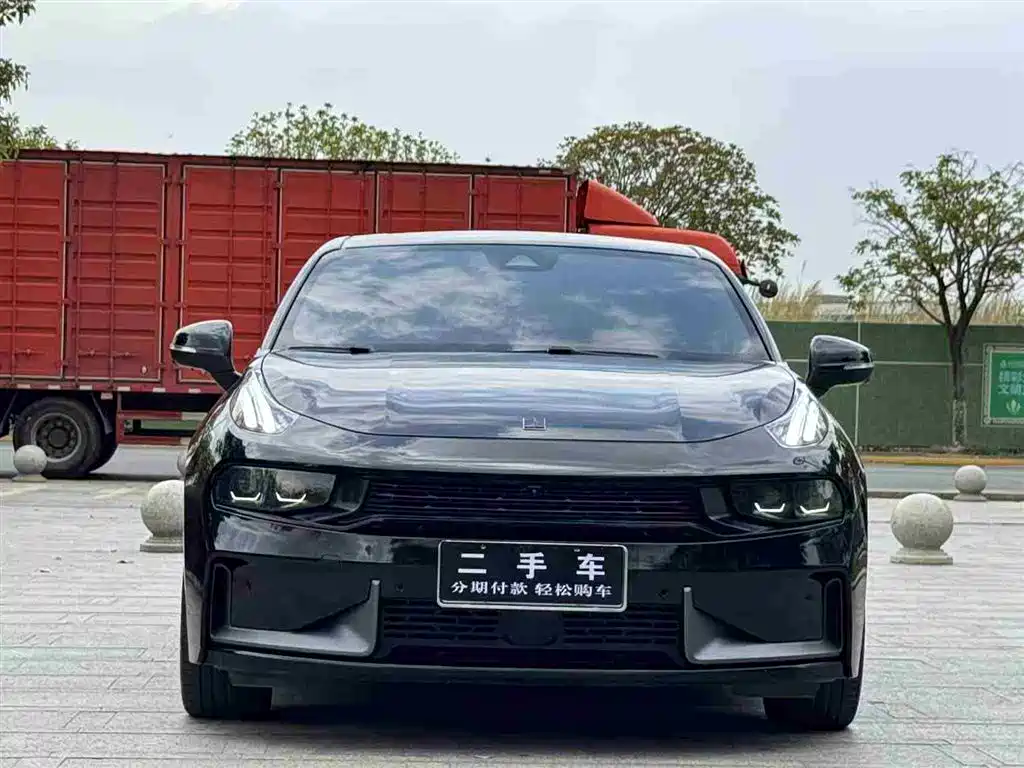 Lynk & Co 03 2021 2.0TD Auto Jin Champion Edition фото 2