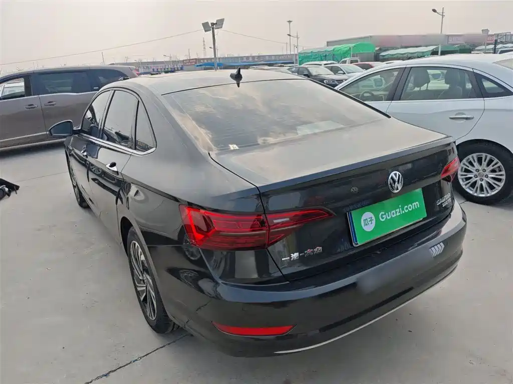 Volkswagen Sagitar 2021 280TSI DSG Surpassing Edition фото 23
