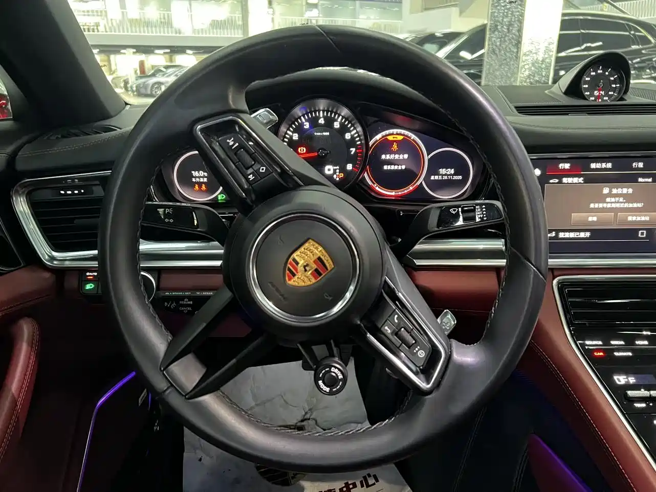 Porsche Panamera 2022 Panamera 4 Executive Long Wheelbase 2.9T фото 4