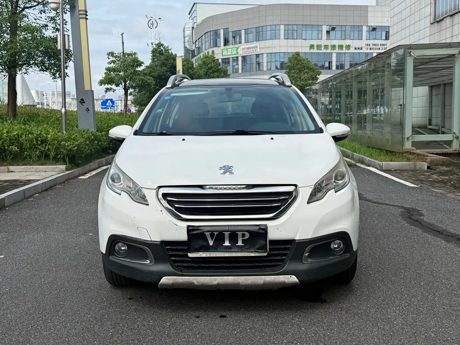 Фото 2 - Peugeot 2008