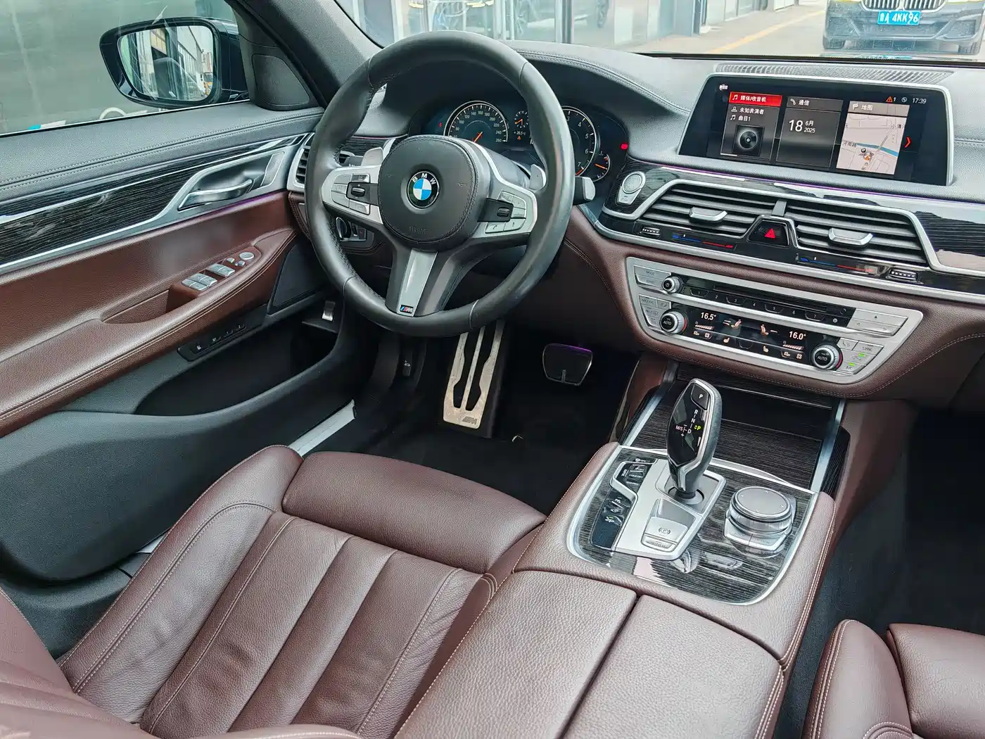 BMW 7 Series 2018 730Li Leading Type M Sport Package фото 22