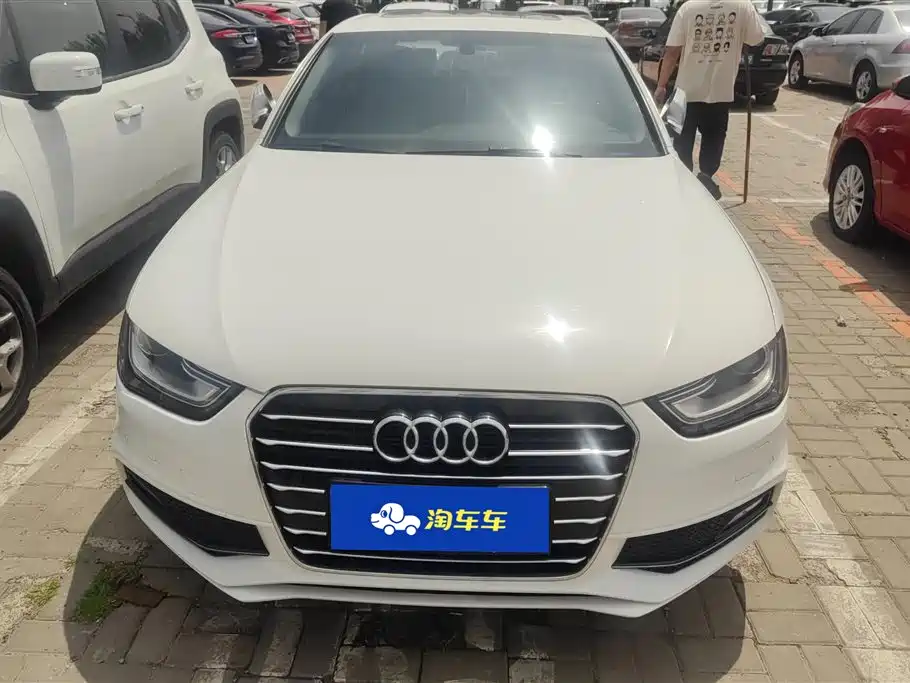 Audi A4L 2016 35 TFSI Collector's Edition S line Comfort фото 2