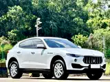 Photo 3 - Maserati Levante