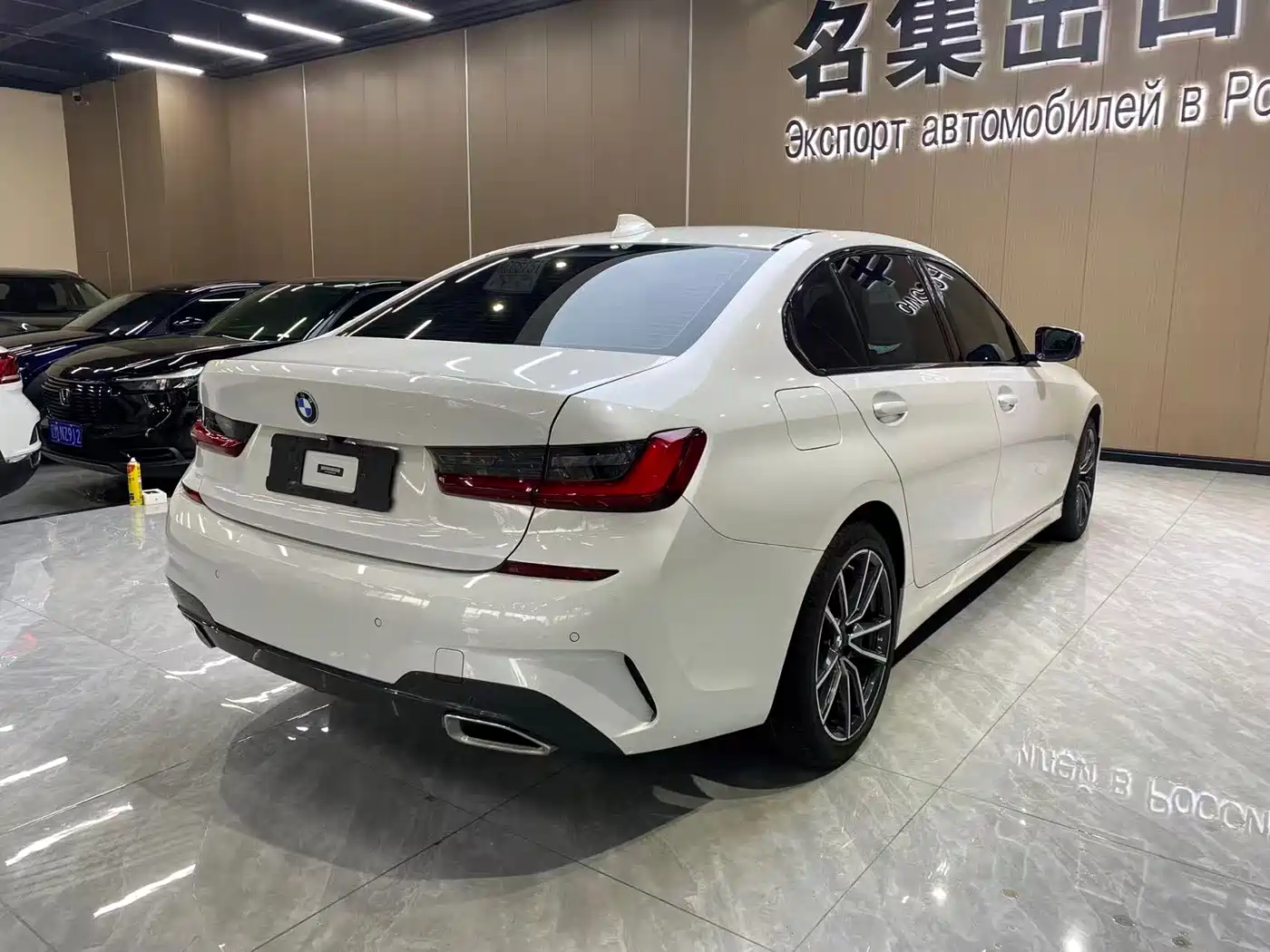 BMW 3 Series 2022 320Li M Sport Package фото 4