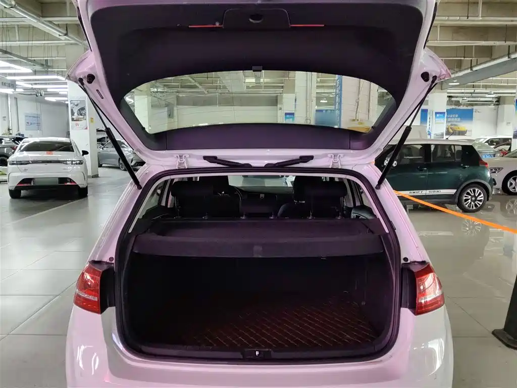 Volkswagen Golf 2015 1.4TSI Automatic Comfort фото 19