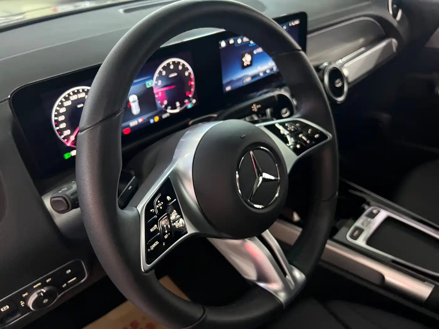 Mercedes-Benz GLB 2024 GLB 200 Dynamic фото 13