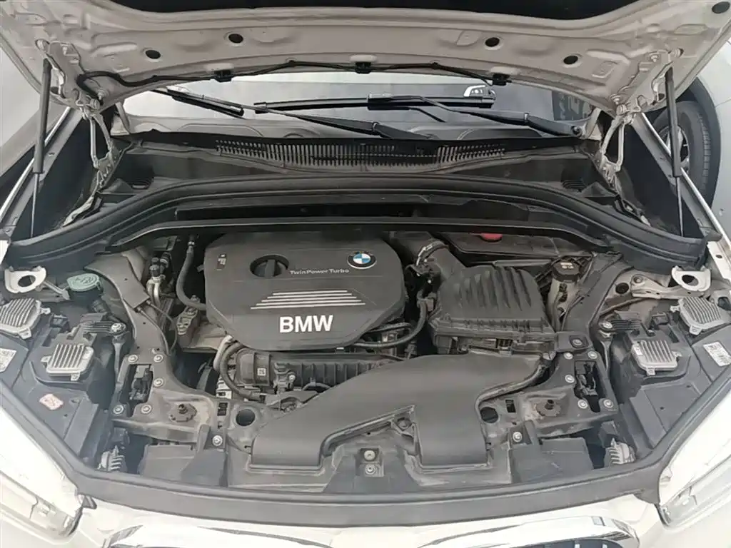 BMW X1 2016 sDrive18Li Luxury Model фото 20