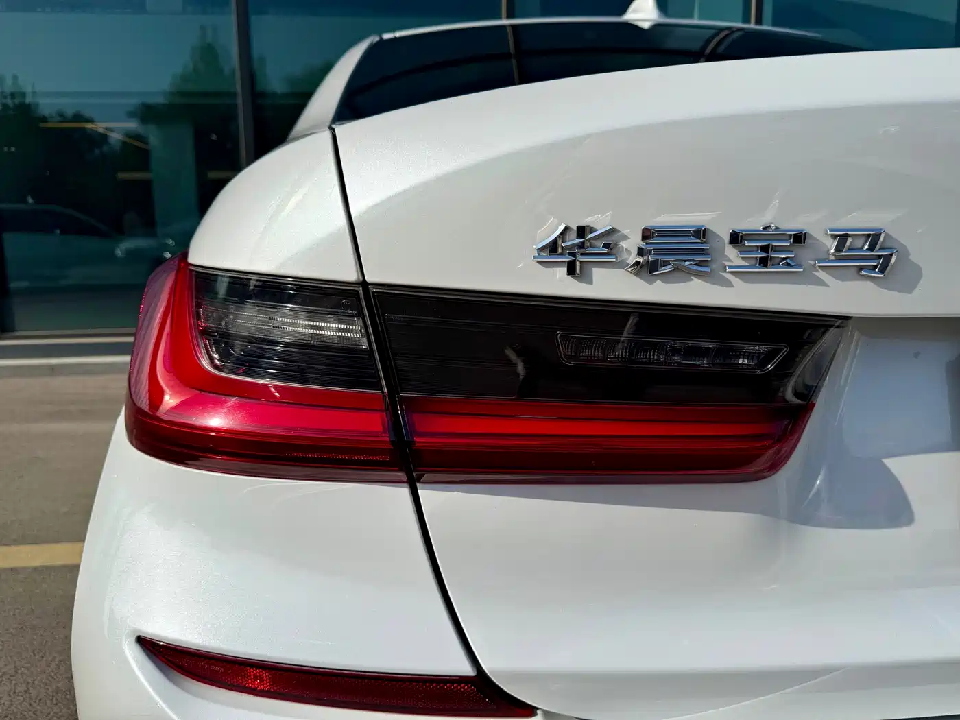 BMW 3 Series 2021 325Li M Sport Package фото 9