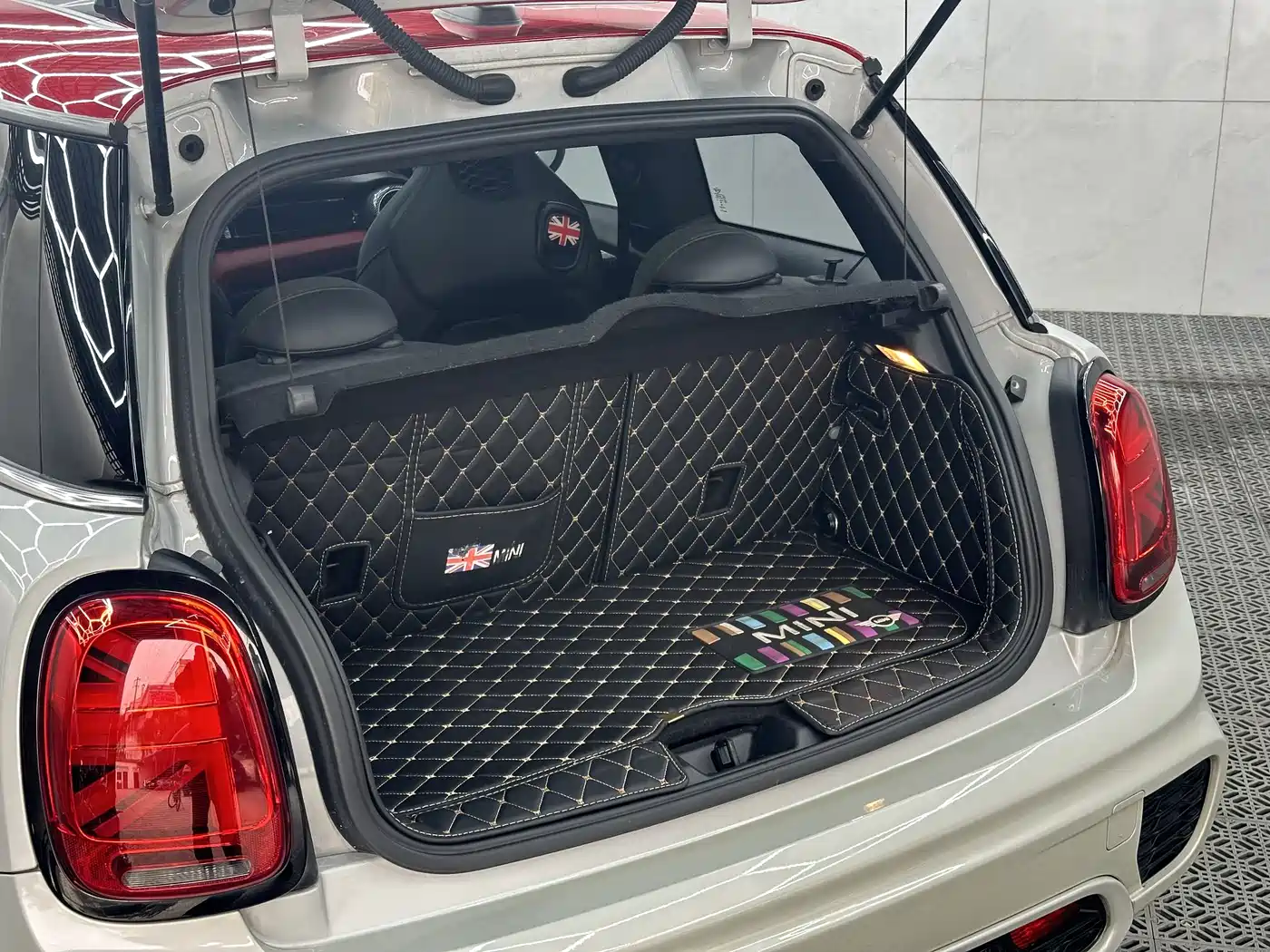 MINI JCW 2020 2.0T JOHN COOPER WORKS фото 28