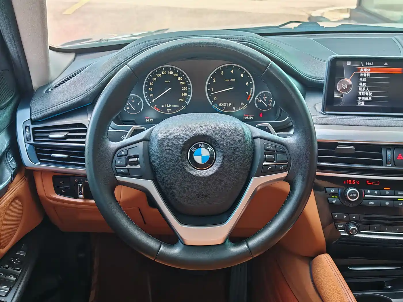 BMW X6 2015 xDrive35i Leading Type фото 25