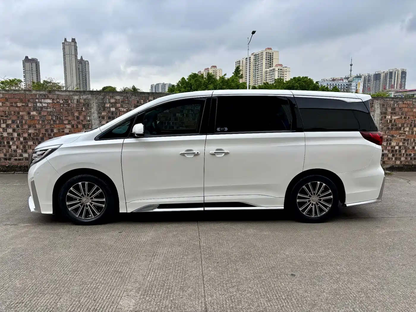 GAC Trumpchi Trumpchi M8 2021 Leading Show Series 390T Prestige Edition фото 7
