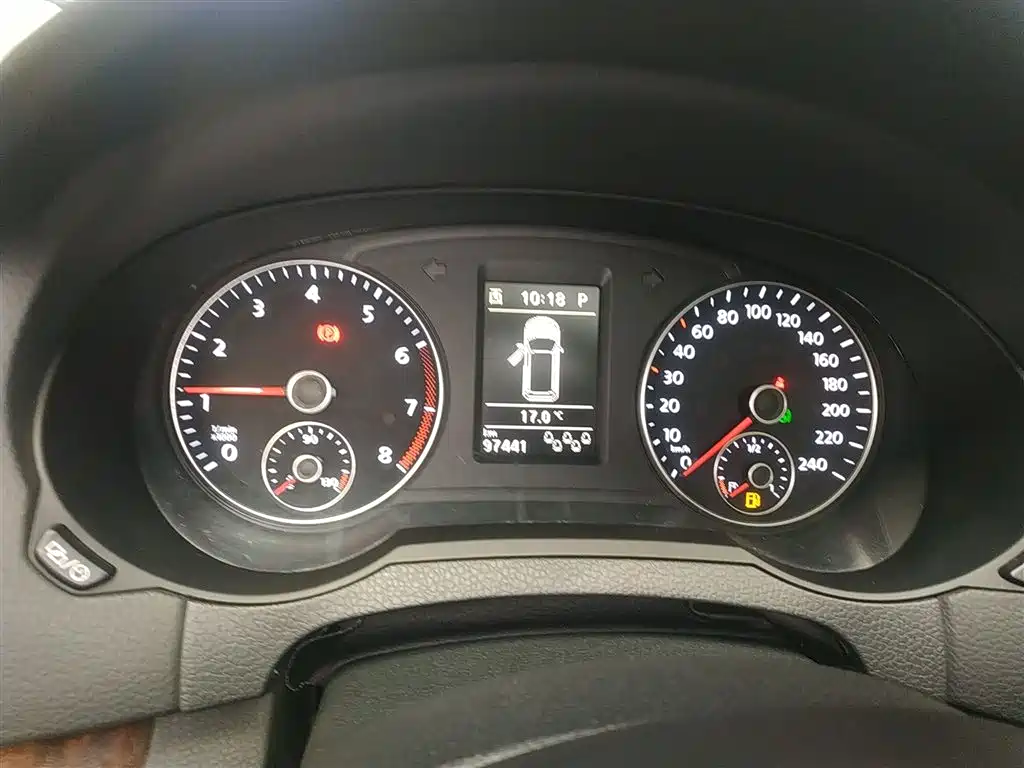 Volkswagen Sharan 2014 2.0TSI Comfort фото 12