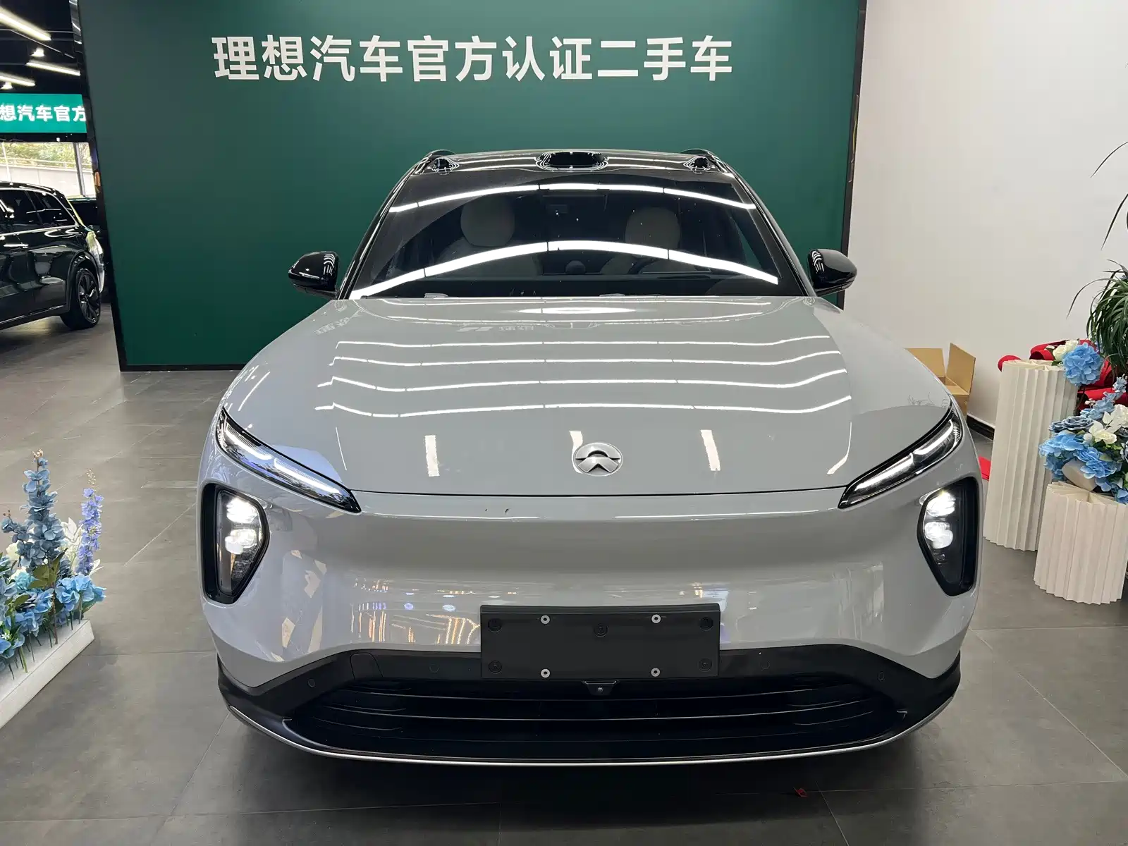 Фото 2 - NIO ES6