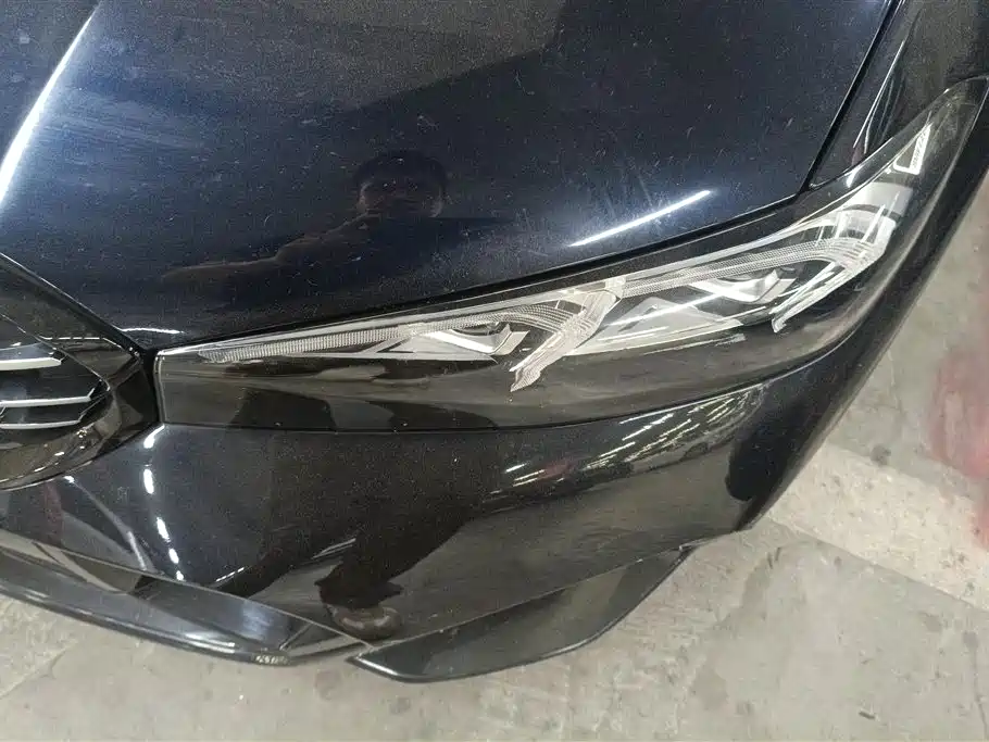 BMW 3 Series 2024 325Li M Sport Shadowline Package фото 5