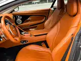 Фото 8 - Aston Martin DB11