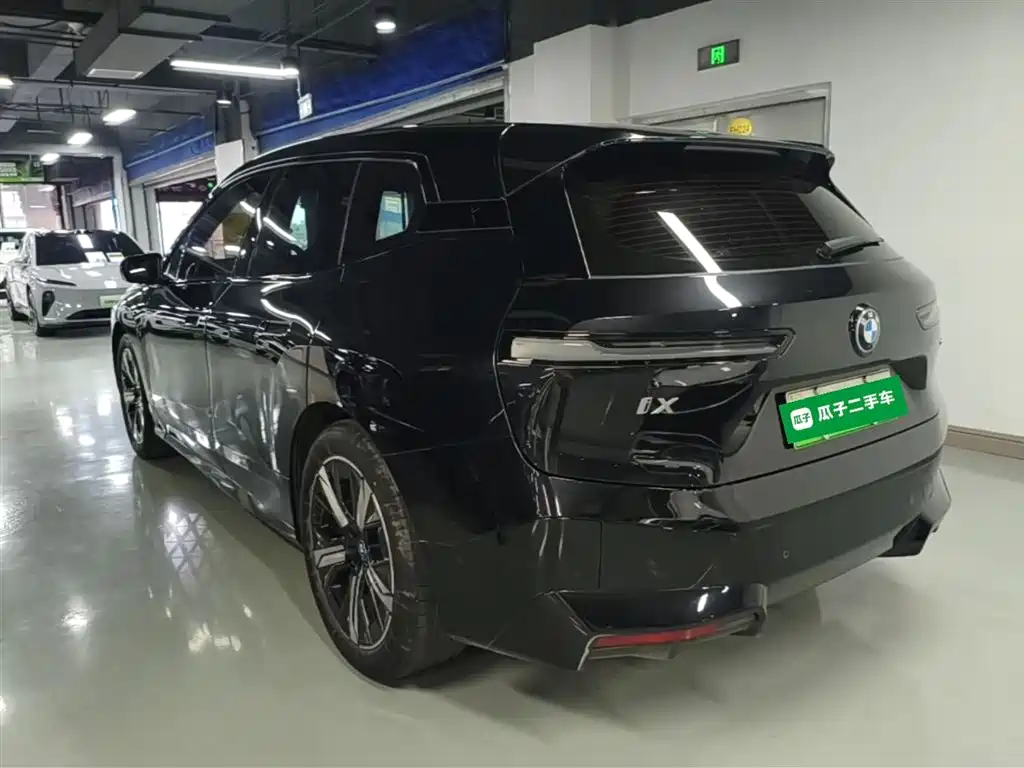 BMW iX 2023 Facelift xDrive40 фото 5