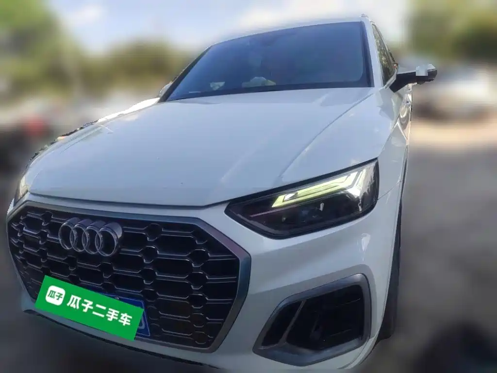 Фото 2 - Audi Q5L