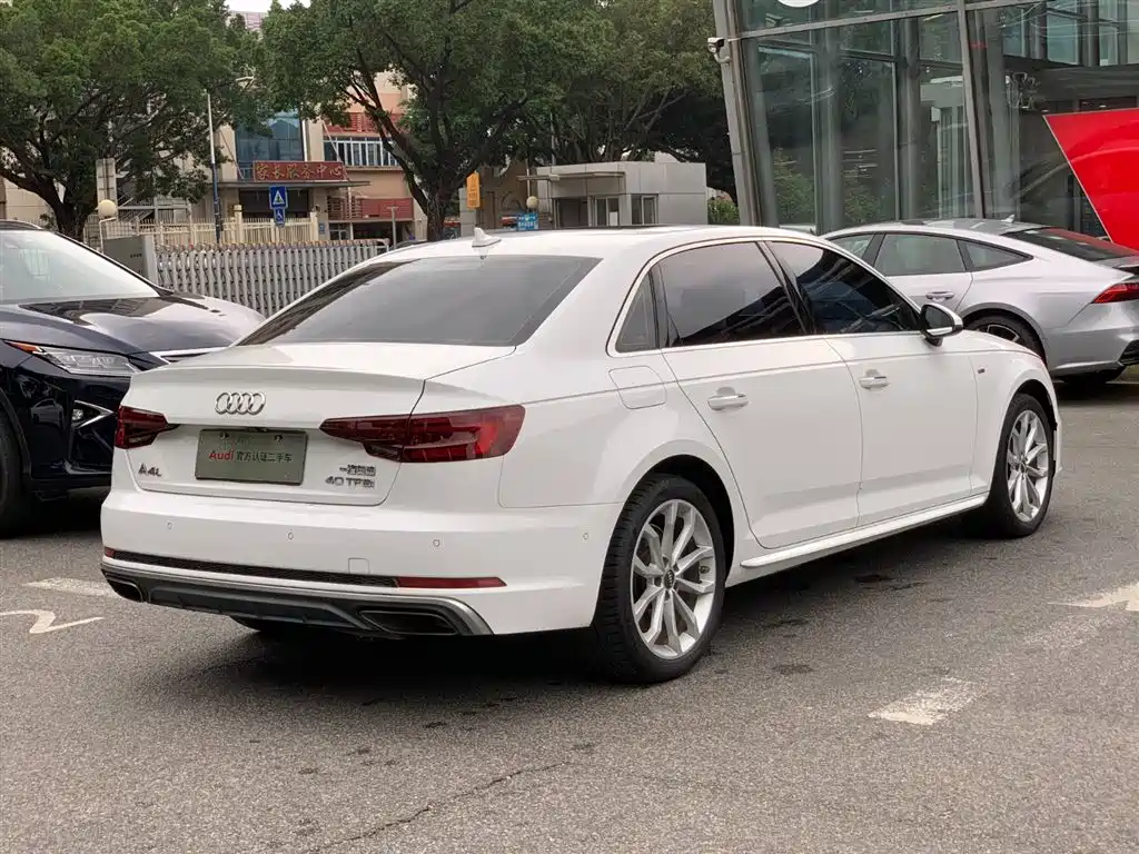 Audi A4L 2019 40 TFSI Fashion (China VI) фото 6