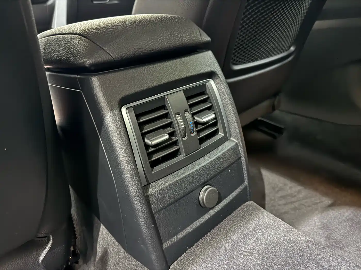 BMW 3 Series GT 2019 320i M Sport Package фото 19