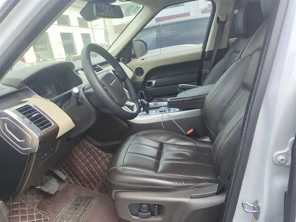 Land Rover Range Rover Sport PHEV 2019 P400e HSE фото 15
