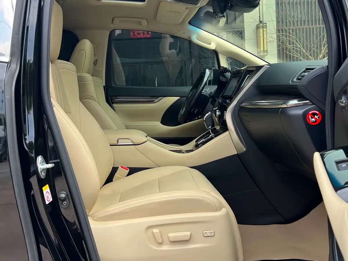 Toyota Alphard 2019 Hybrid 2.5L Premium Edition фото 10