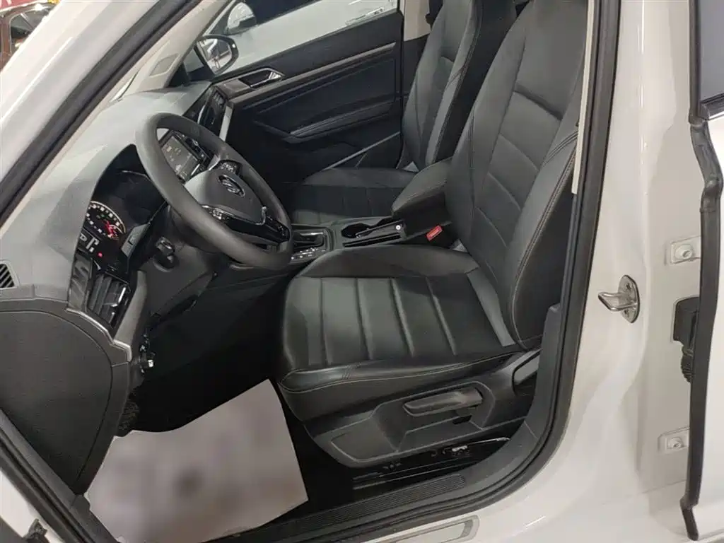 Volkswagen Lavida 2019 1.5L Automatic Comfort Edition China VI фото 15