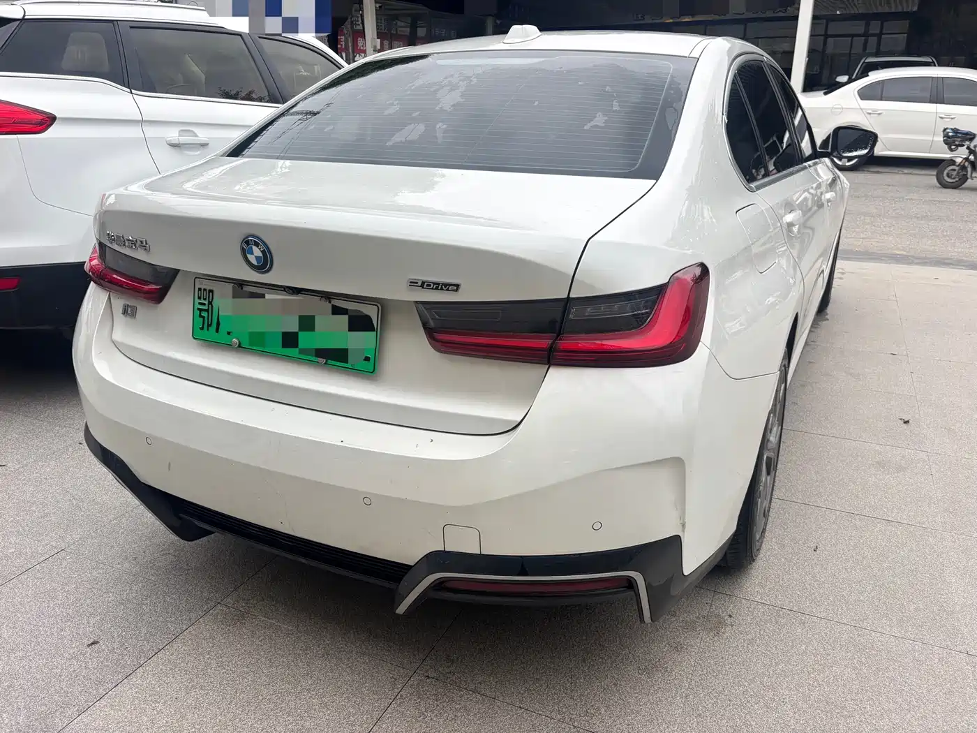 BMW i3 2022 eDrive 35 L фото 14